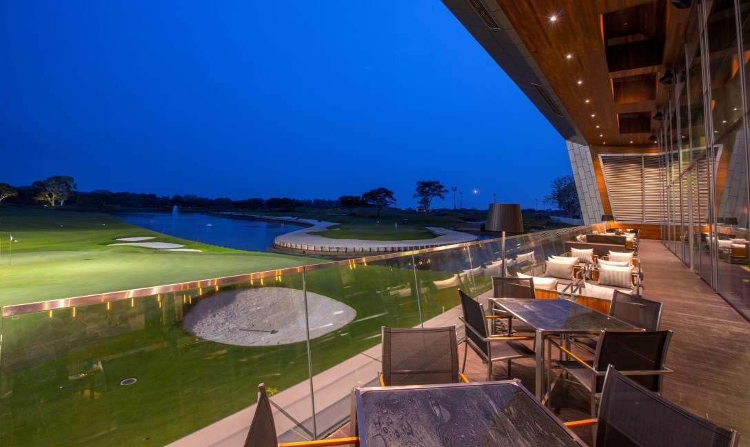 Dusit Thani Laguna سنغافورة المظهر الخارجي الصورة The 18th green at the 2012 U.S. Open