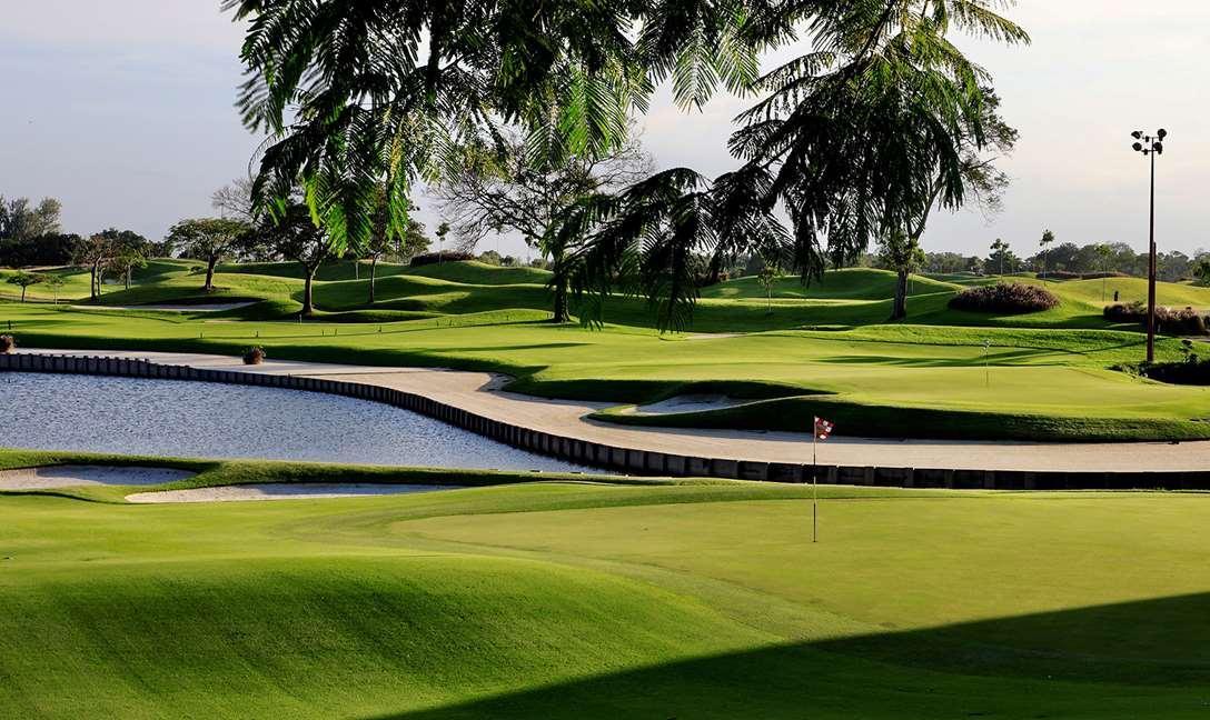 Dusit Thani Laguna سنغافورة المظهر الخارجي الصورة Golf course at the Royal Golf Club